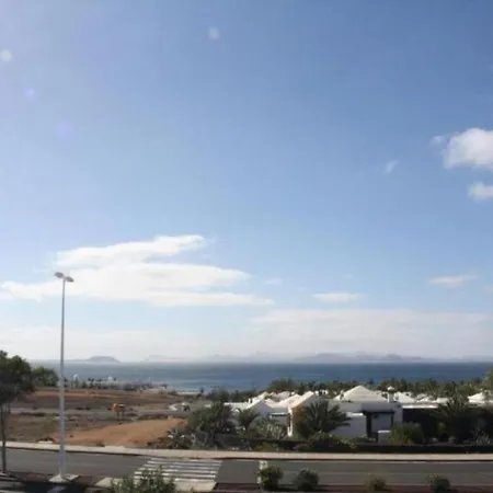 Daire Single With Half Board, Wifi, Pool, Beach Playa Blanca